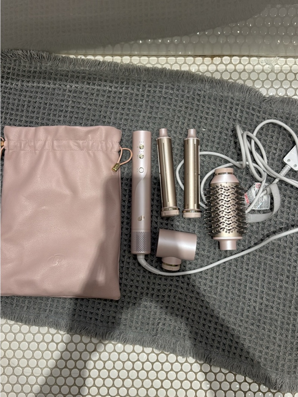 T3 Aire 360 Ceramic Air Styler Blowout Kit